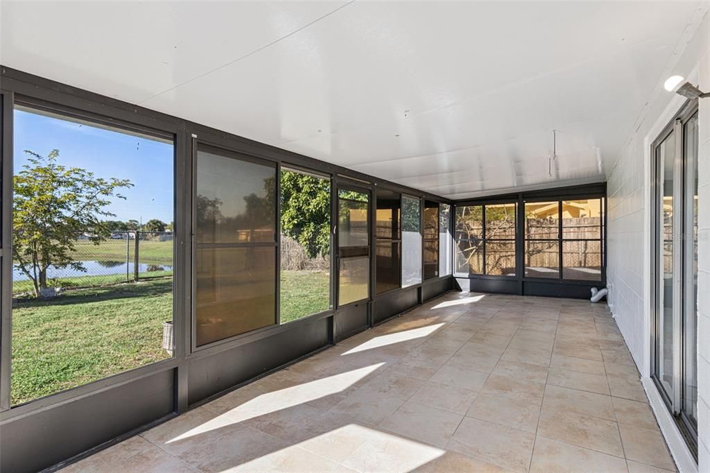 Interior, Sun Room, Water
