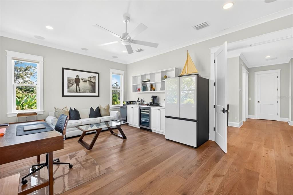 Home Office, Interior, Recessed Lighting, Wood Texture Flooring