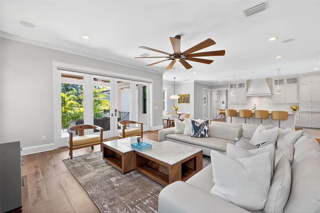 Dining room, Interior, Kitchen, Living room, Pendant Lights, Recessed Lighting, Wood Texture Flooring