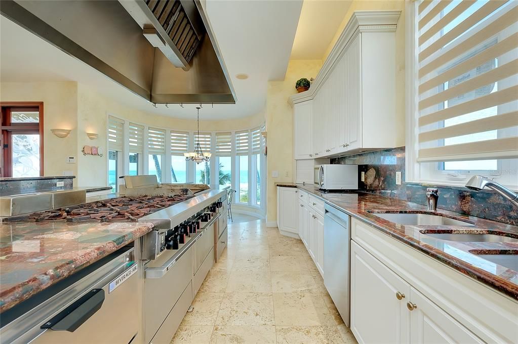 Interior, Kitchen, Pendant Lights, Stainless Steel Appliances