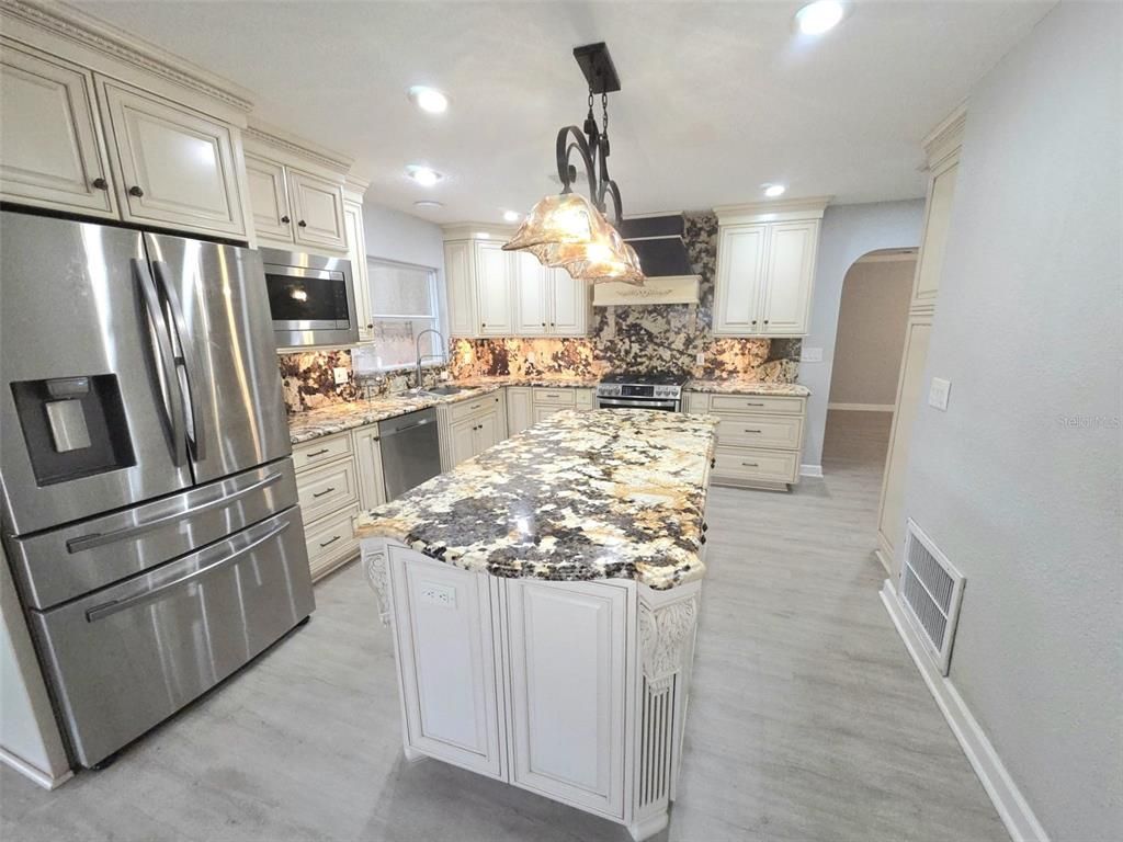 Interior, Kitchen, Pendant Lights, Recessed Lighting, Stainless Steel Appliances