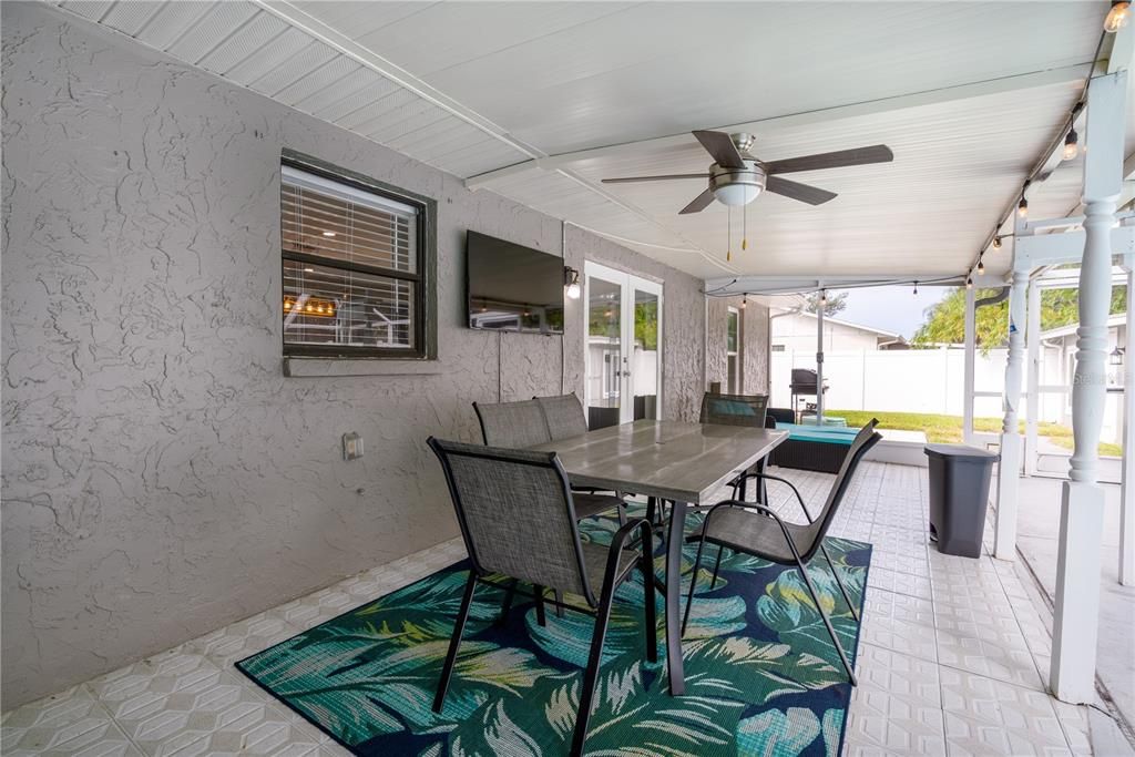 Dining room, Interior, Sun Room