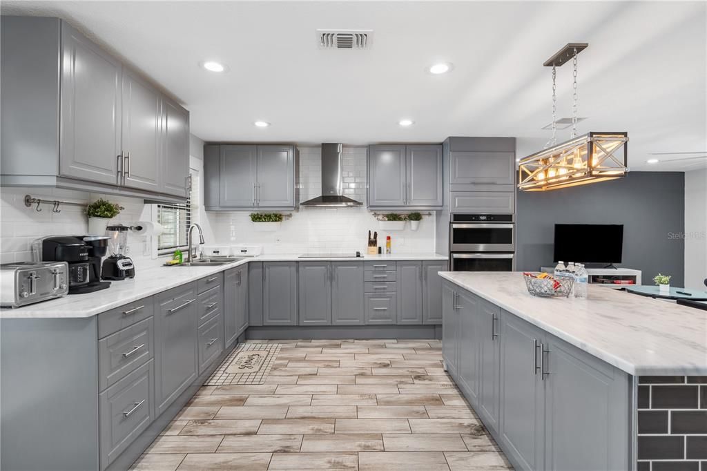 Interior, Kitchen, Pendant Lights, Recessed Lighting, Stainless Steel Appliances