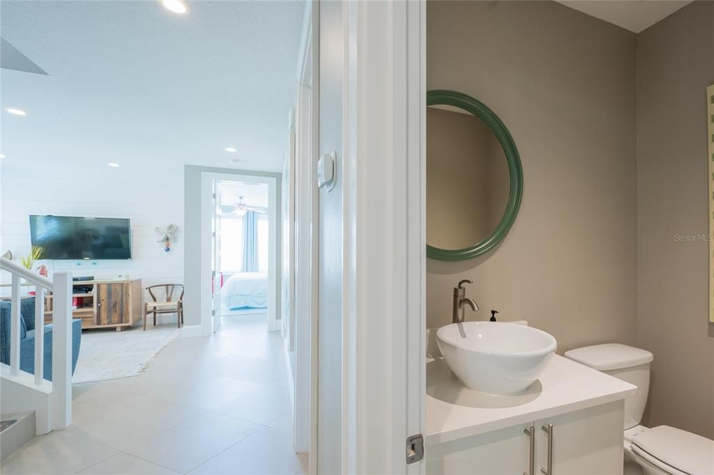 Bathroom, Interior, Recessed Lighting