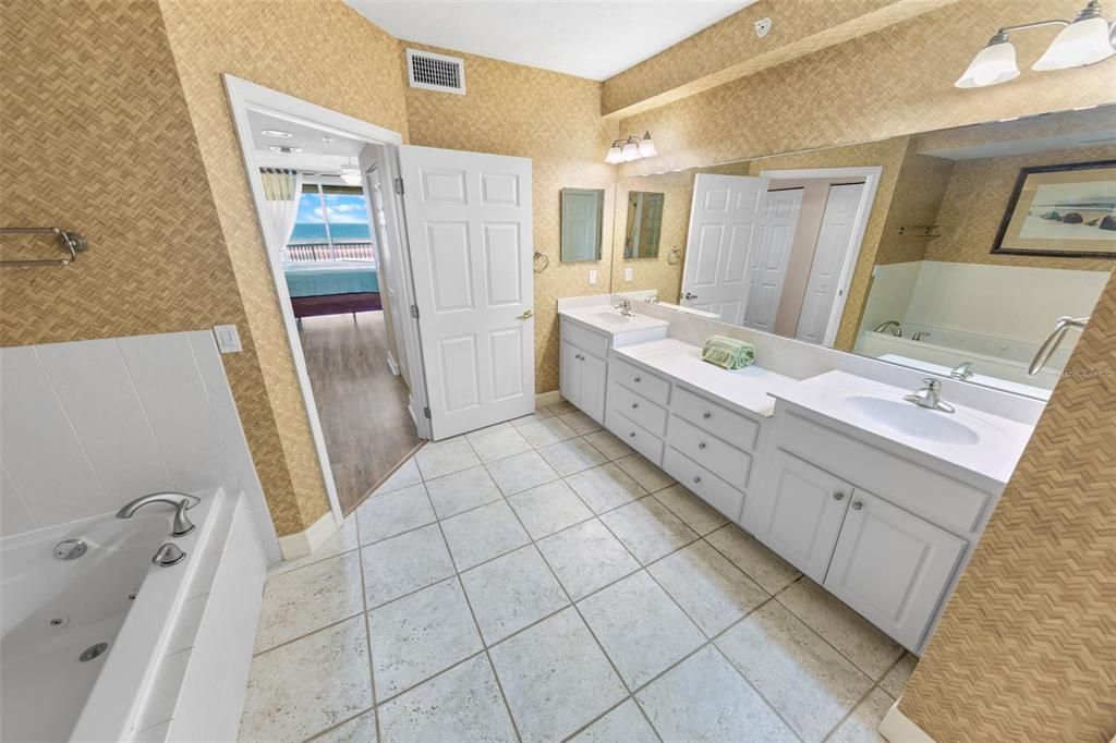 Bathroom, Dual Sink Vanities, Interior