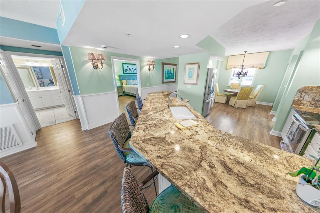 Chandelier, Dining room, Interior, Recessed Lighting, Wood Texture Flooring