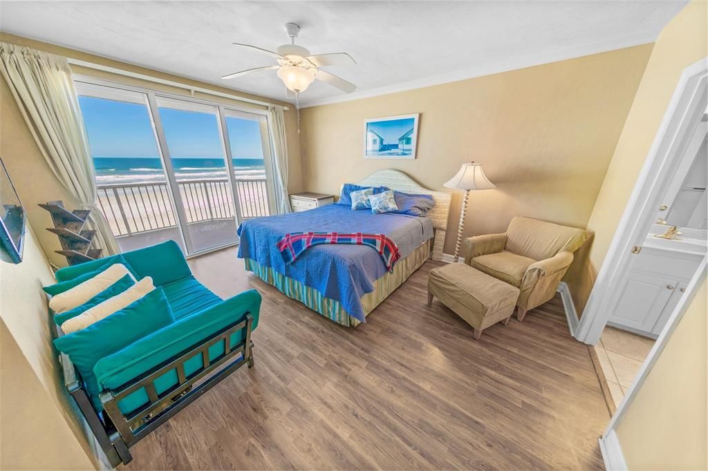 Bedroom, Interior, Water, Wood Texture Flooring