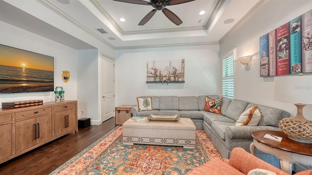 Interior, Living room, Recessed Lighting, Wood Texture Flooring