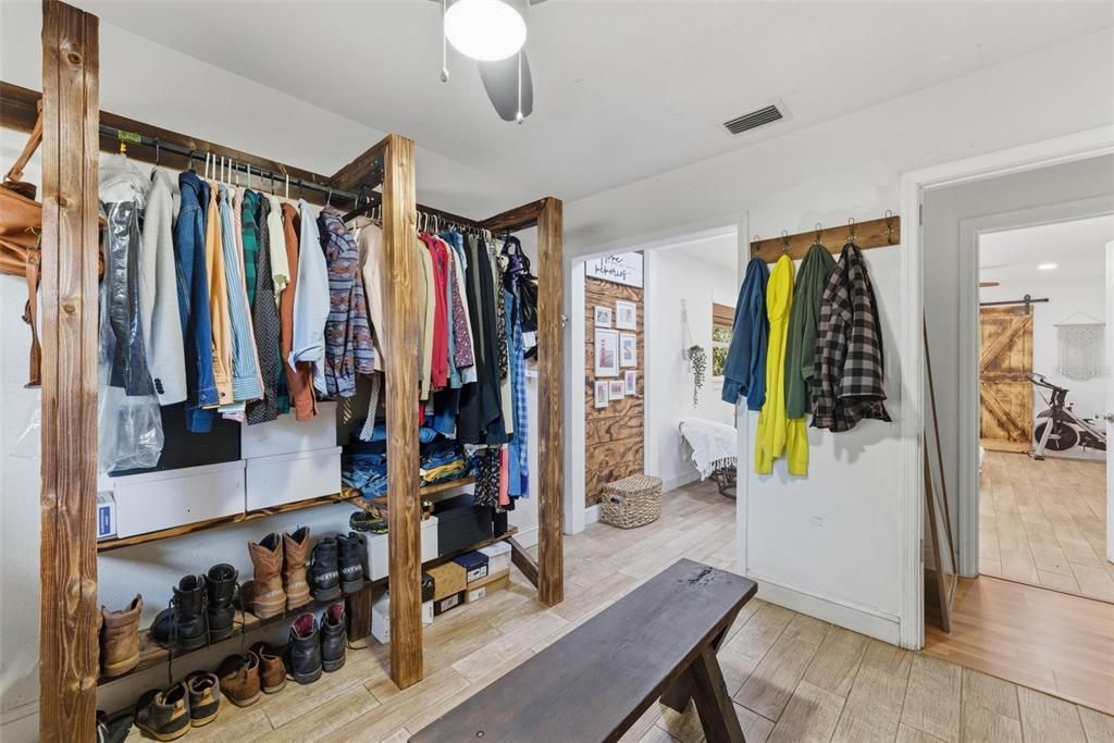 Interior, Walk-in Closets, Wood Texture Flooring