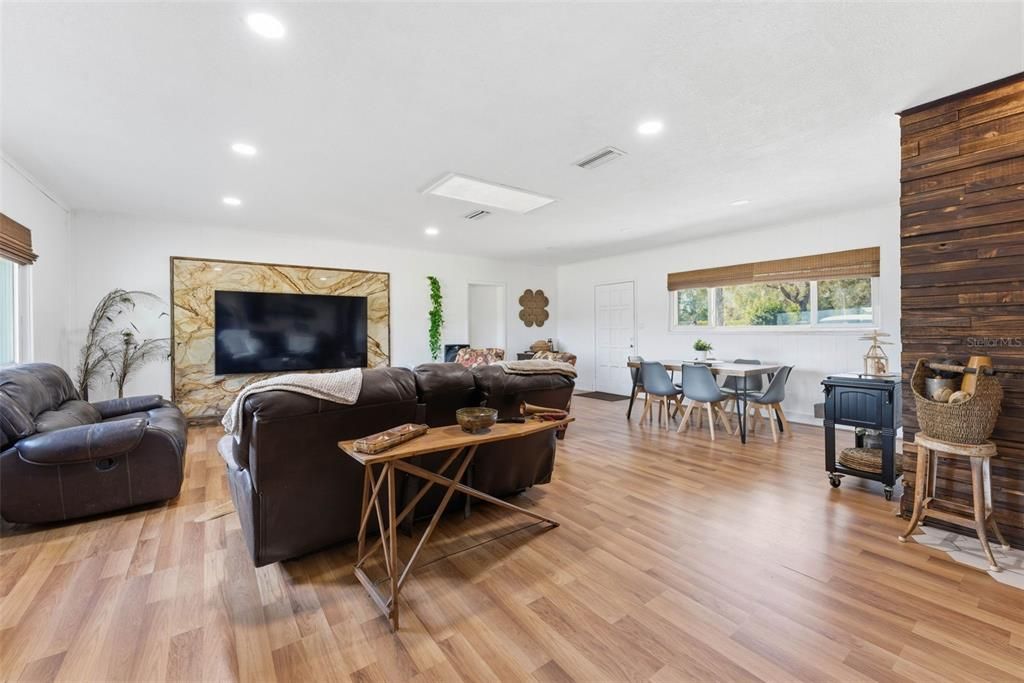 Dining room, Interior, Living room, Recessed Lighting, Wood Texture Flooring, Wooden Walls