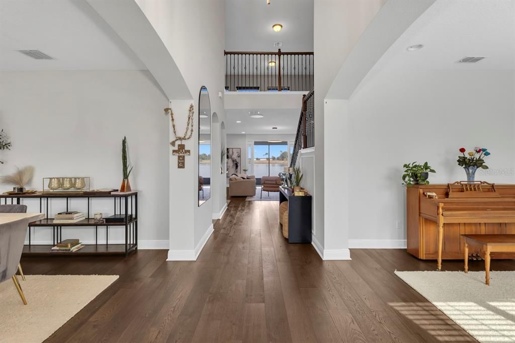 Interior, Piano, Recessed Lighting, Wood Texture Flooring