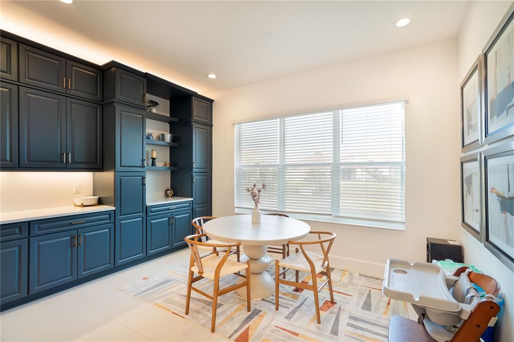 Dining room, Interior, Recessed Lighting