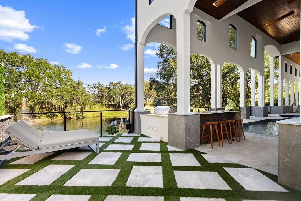 Exterior, Outdoor Kitchen, Water