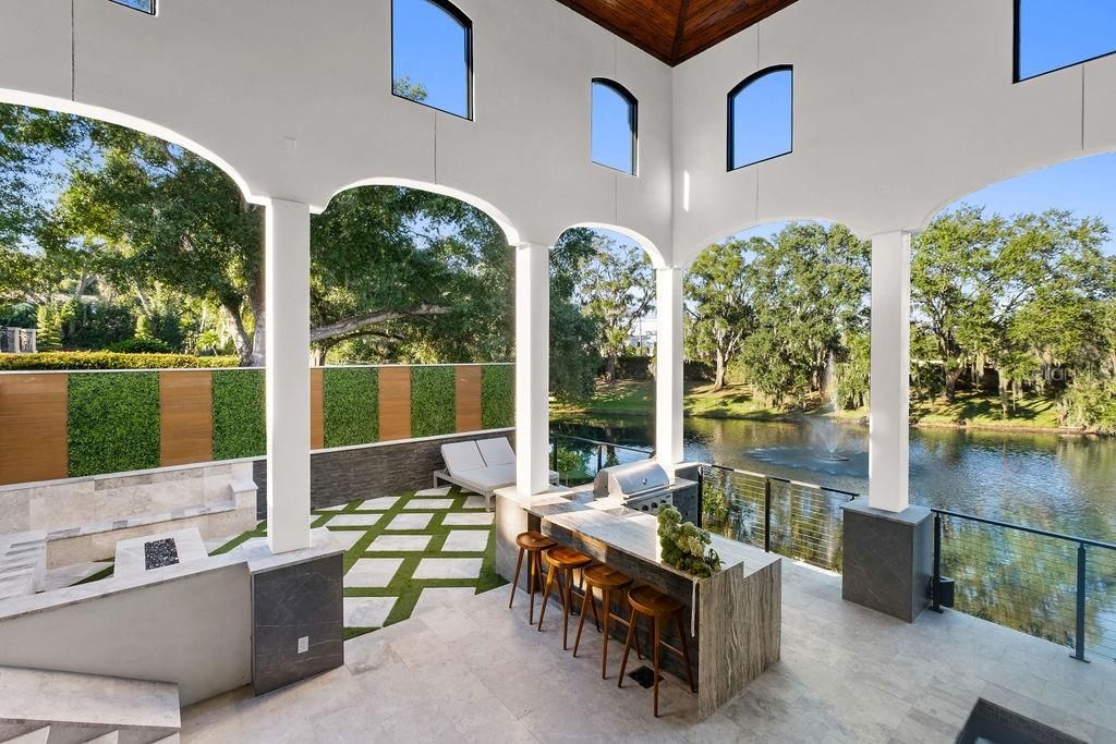 Exterior, Outdoor Kitchen, Water