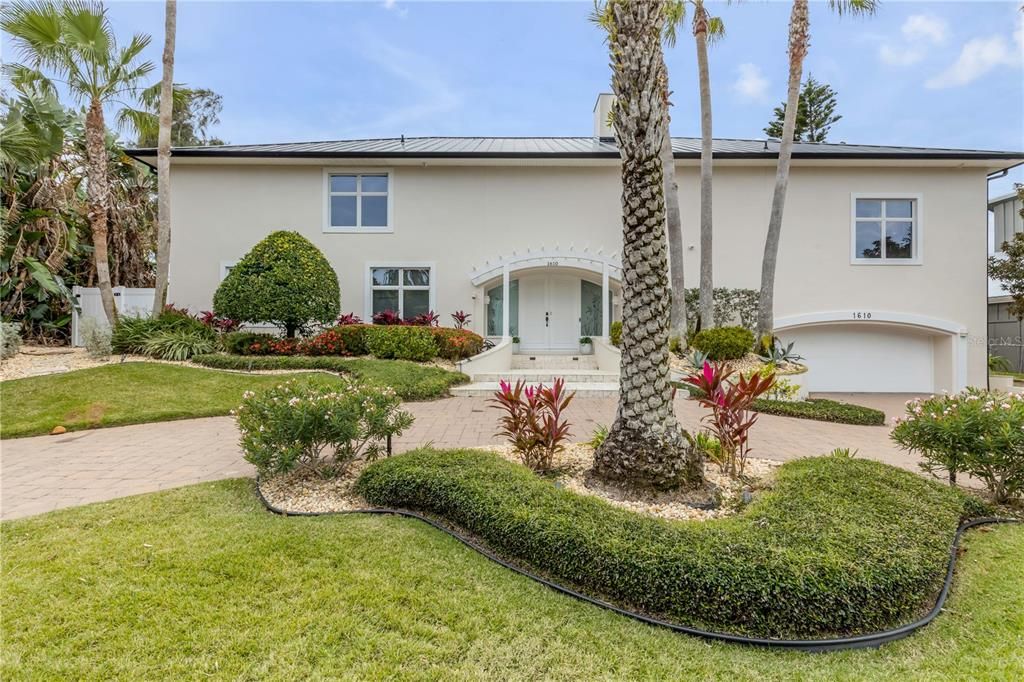 Attached, Backyard, Exterior, Facade, Ranch