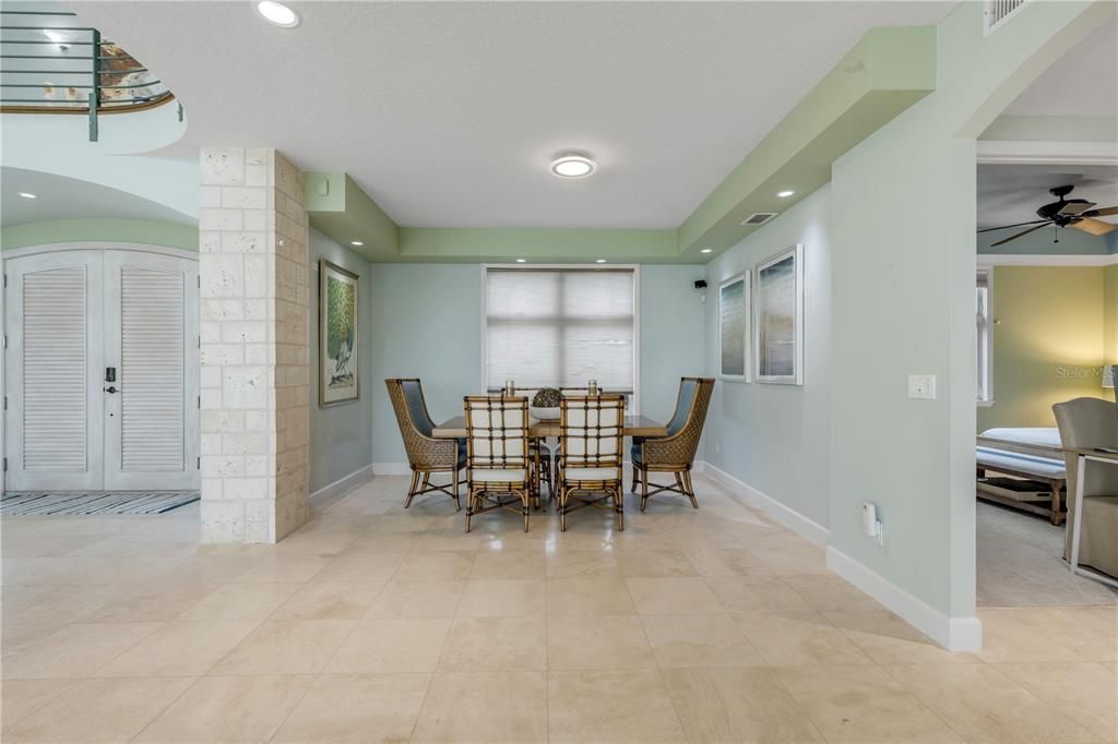Dining room, Interior, Recessed Lighting