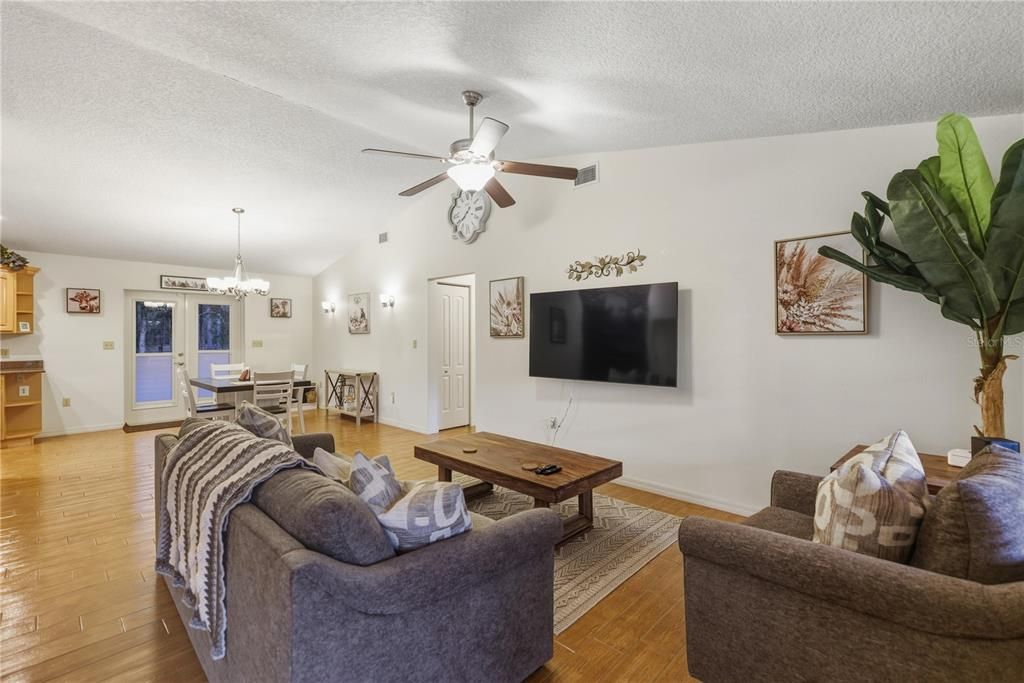 Chandelier, Dining room, Interior, Living room, Wood Texture Flooring