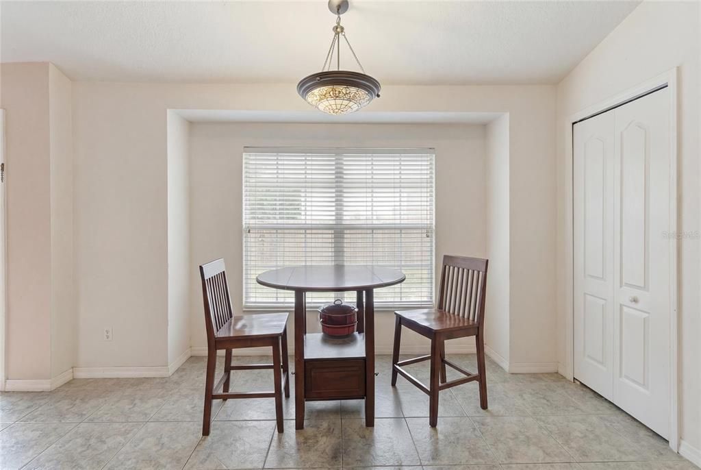 Dining room, Interior