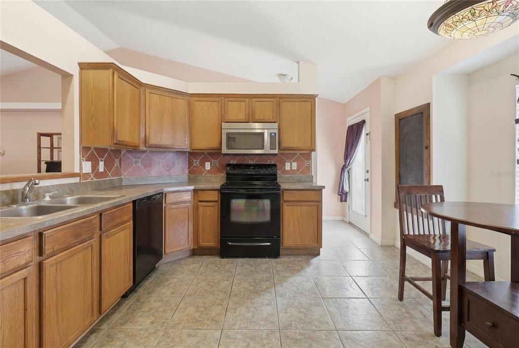 Dining room, Interior, Kitchen, Stainless Steel Appliances