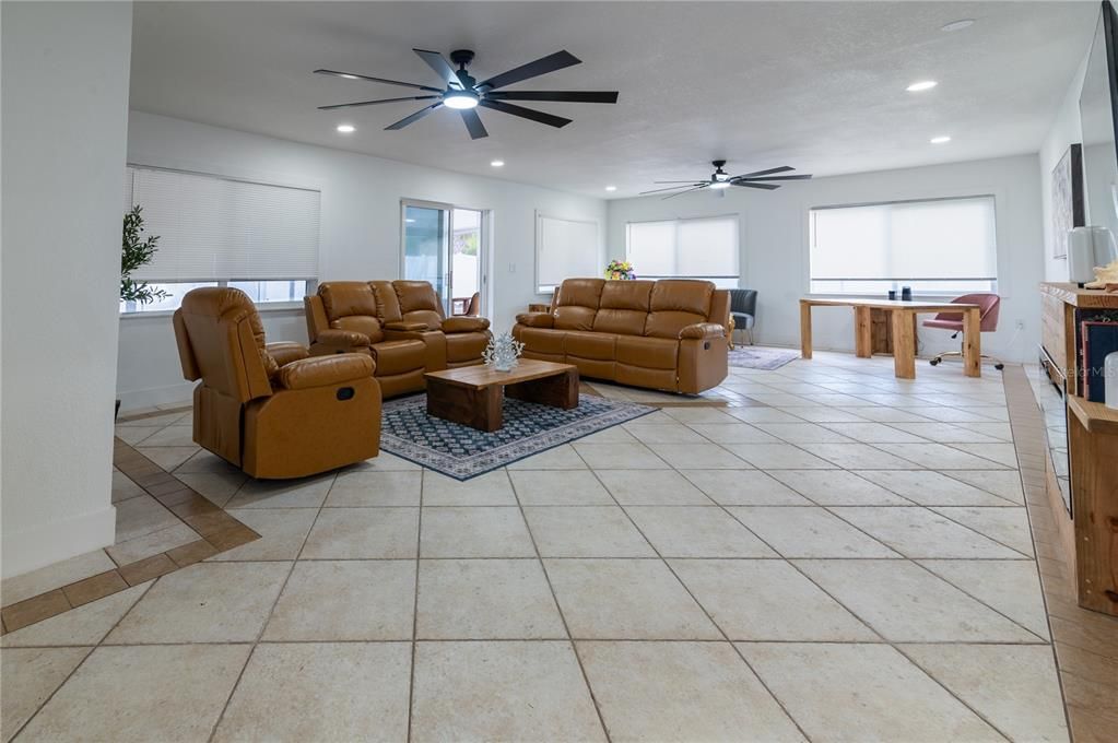 Game Room, Interior, Living room, Recessed Lighting