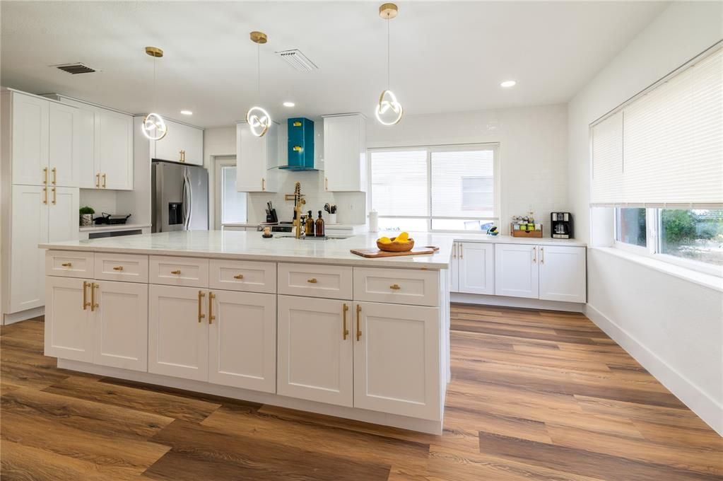 Interior, Kitchen, Pendant Lights, Recessed Lighting, Wood Texture Flooring