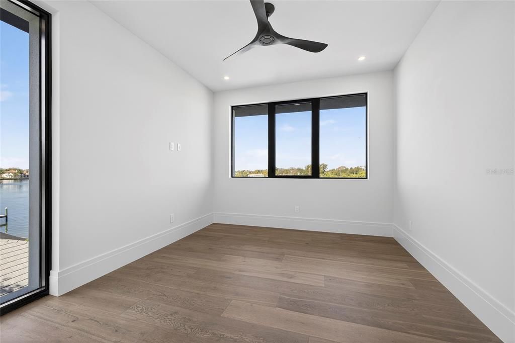 Empty room, Interior, Recessed Lighting, Water, Wood Texture Flooring