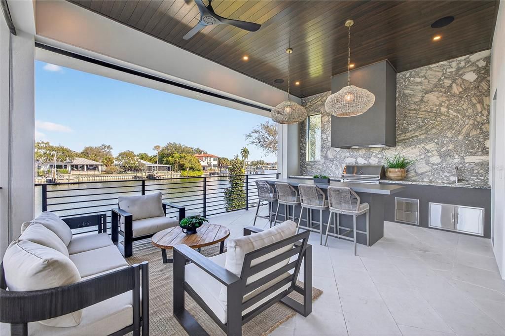 Interior, Living room, Pendant Lights, Recessed Lighting