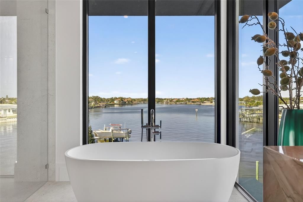 Bathroom, Free Standing Baths, Interior, Water