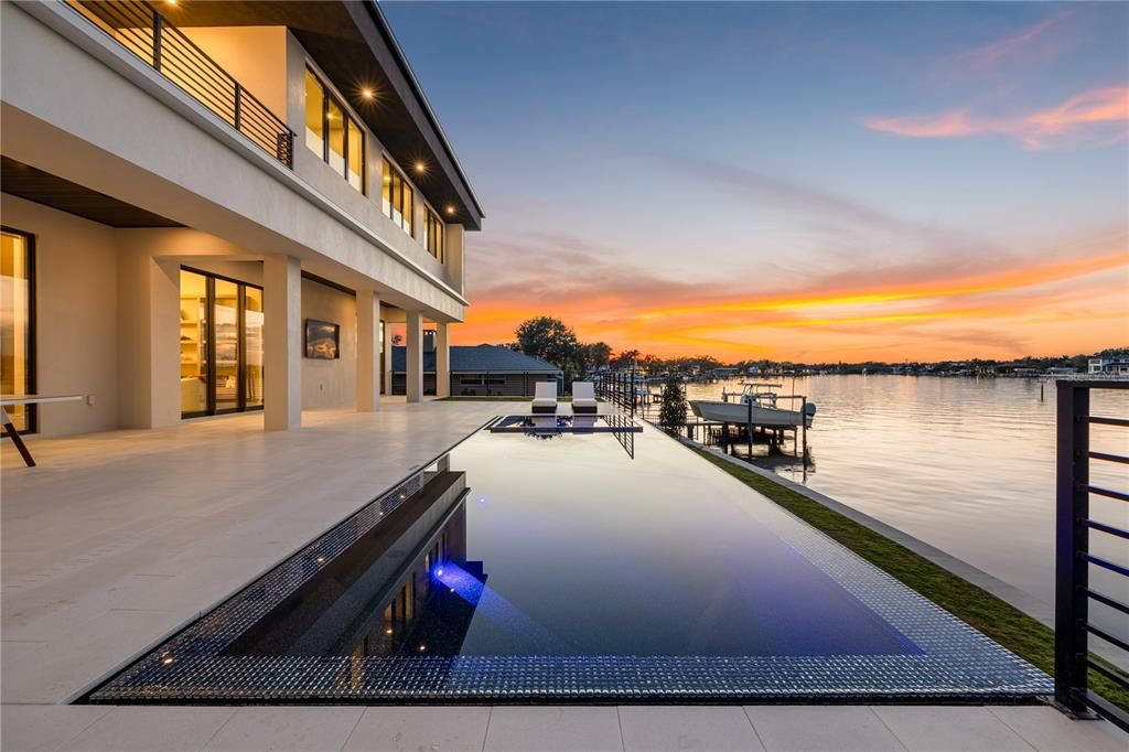 Exterior, Pool, Water