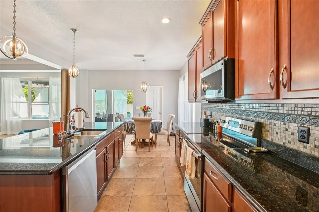 Dining room, Interior, Kitchen, Pendant Lights, Recessed Lighting