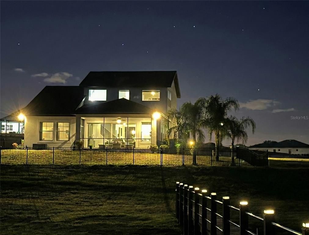 Backyard, Exterior, Facade, Modern