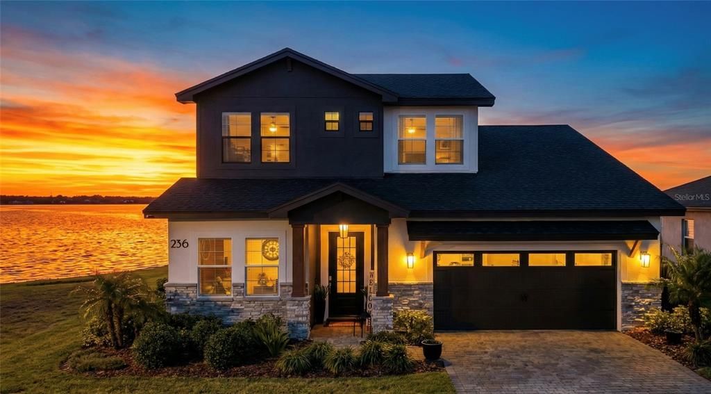 Attached, Exterior, Facade, Farmhouse