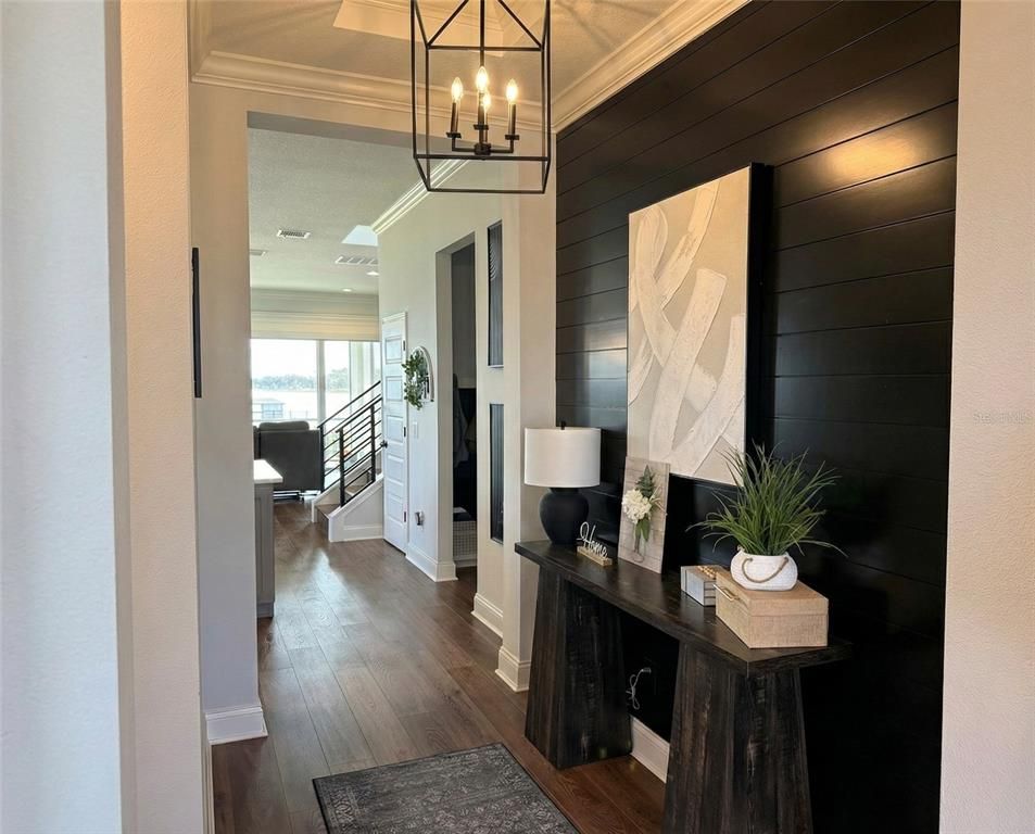 Interior, Pendant Lights, Recessed Lighting, Wood Texture Flooring
