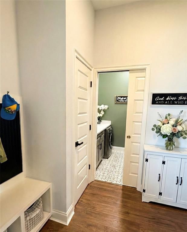 Bathroom, Interior, Wood Texture Flooring