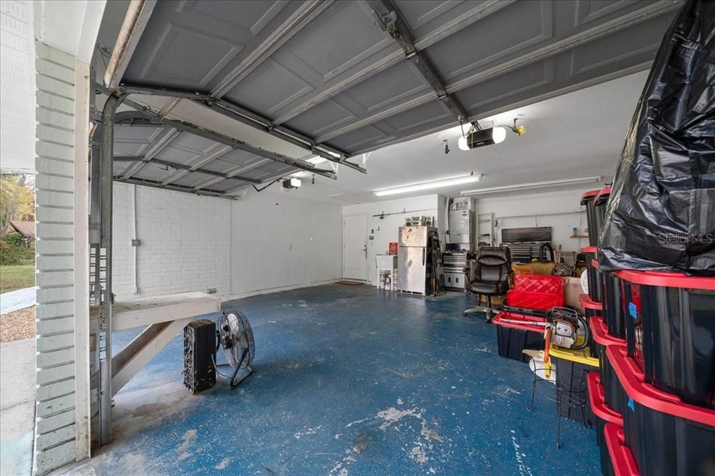 Garage, Interior