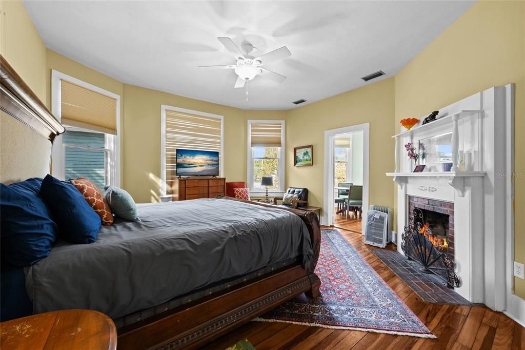 Bedroom, Fireplace, Interior, Wood Texture Flooring