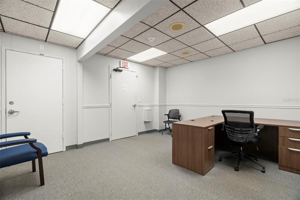 Home Office, Interior