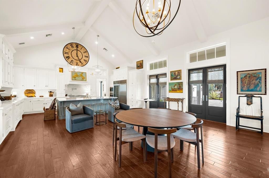 Chandelier, Dining room, Interior, Kitchen, Pendant Lights, Recessed Lighting, Wood Texture Flooring