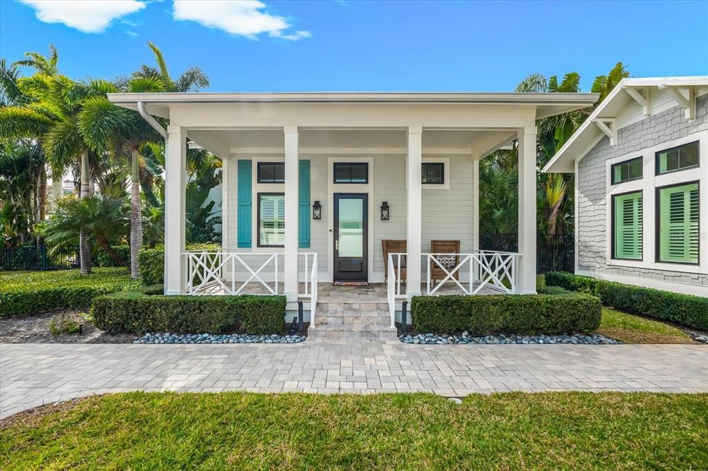 Exterior, Facade, None