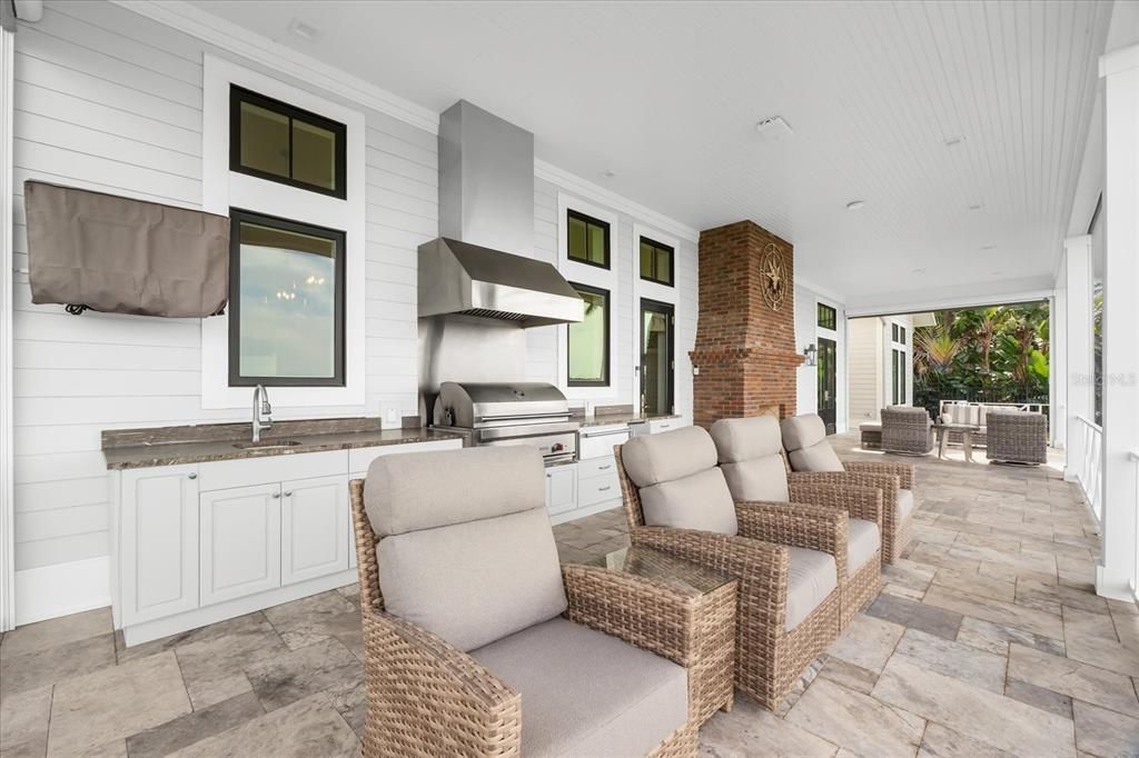 Exterior, Outdoor Kitchen