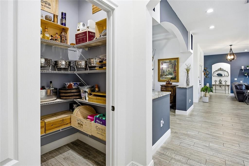 Interior, Pendant Lights, Recessed Lighting, Wood Texture Flooring