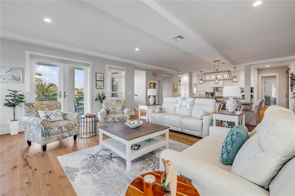 Dining room, Interior, Kitchen, Living room, Pendant Lights, Recessed Lighting, Wood Texture Flooring