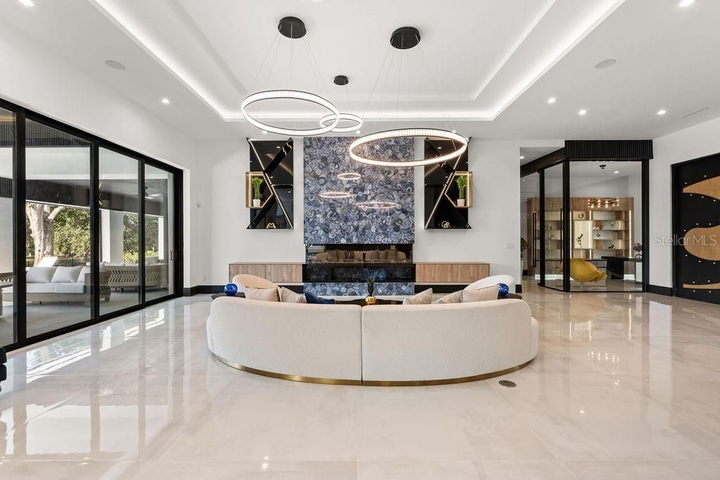 Fireplace, Interior, Living room, Pendant Lights, Recessed Lighting