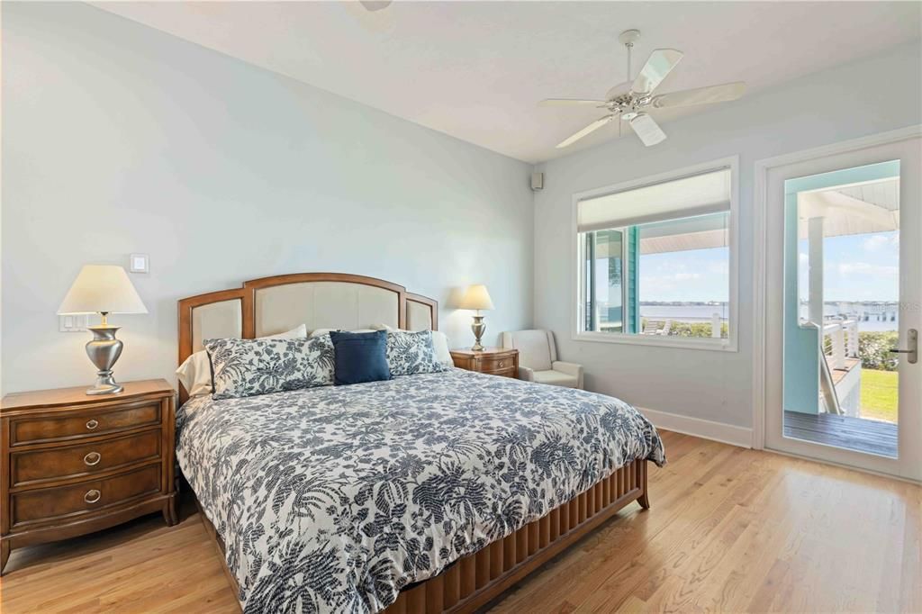 Bedroom, Interior, Water, Wood Texture Flooring