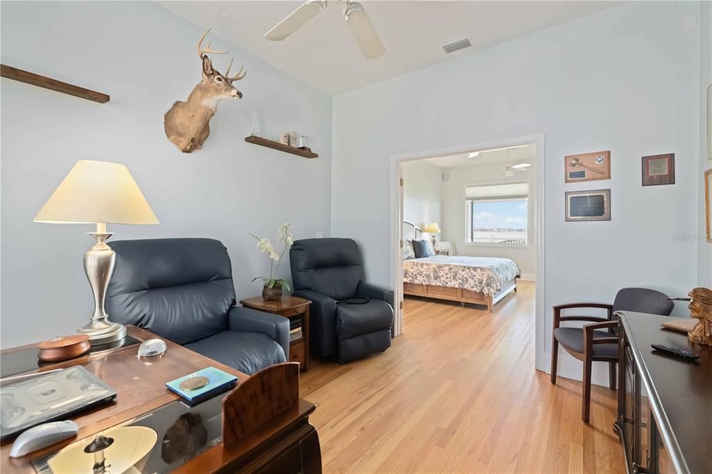 Bedroom, Home Office, Interior, Wood Texture Flooring