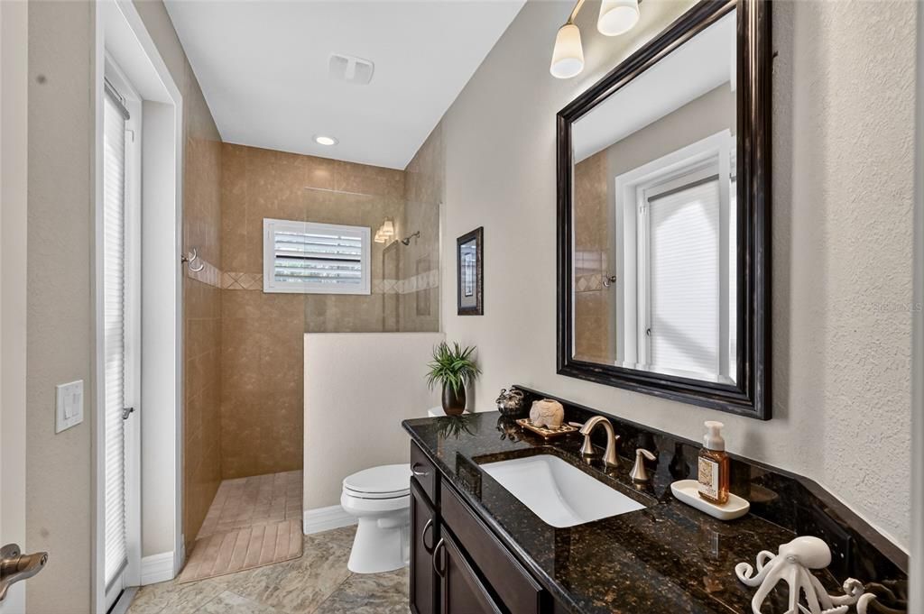 Bathroom, Interior, Recessed Lighting