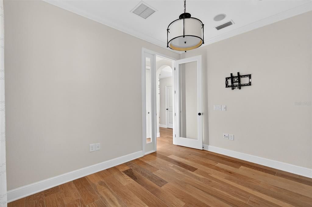 Empty room, Interior, Pendant Lights, Wood Texture Flooring