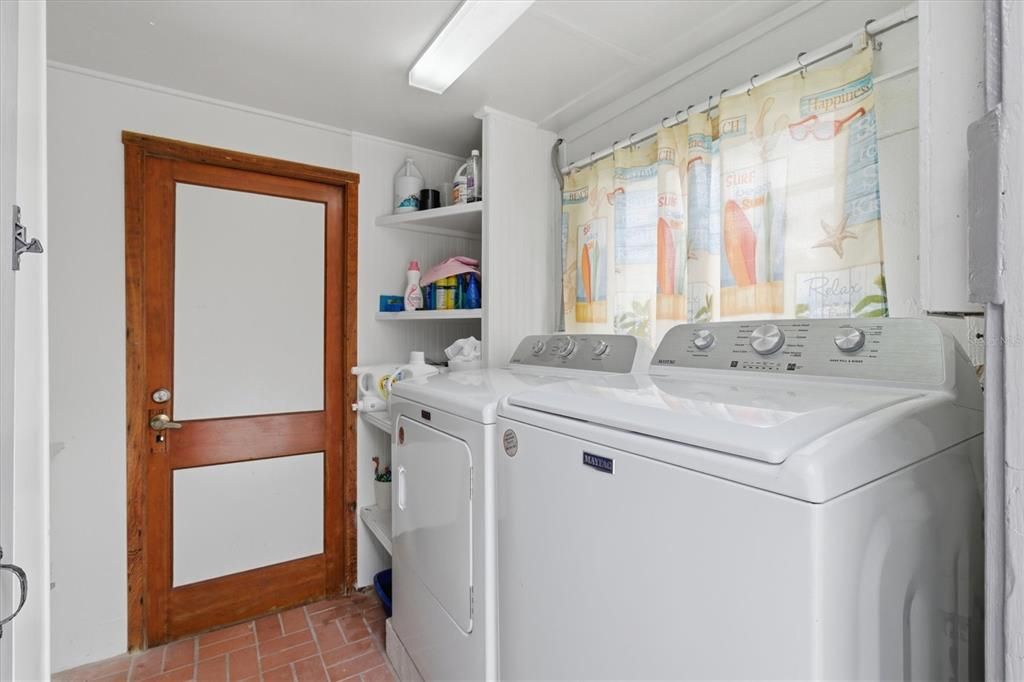 Interior, Washer