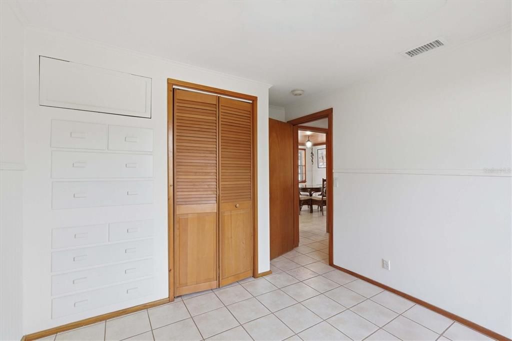 Dining room, Interior