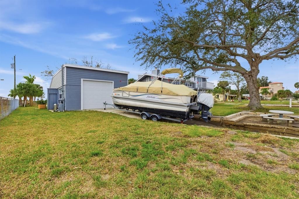 Backyard, Detached Garage, Exterior
